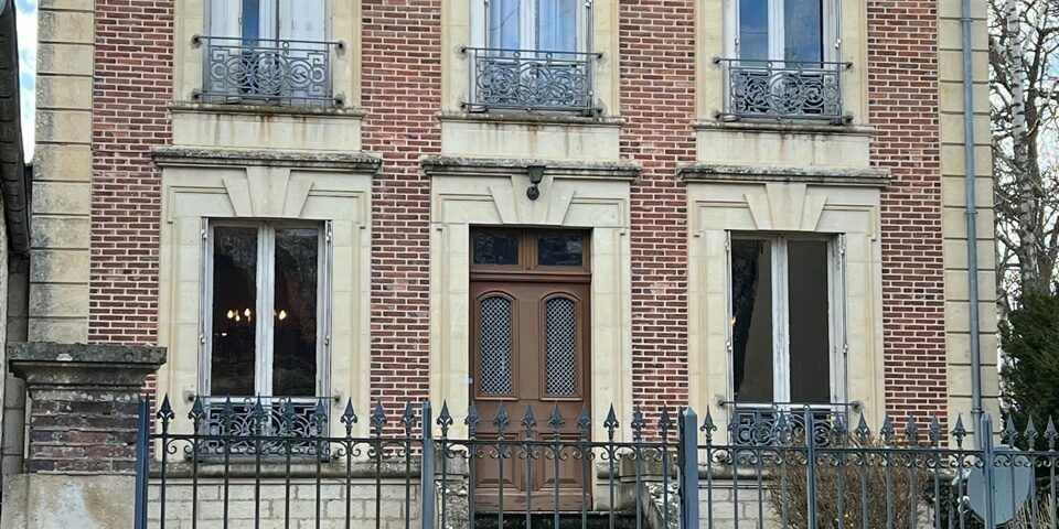 maison avec grille